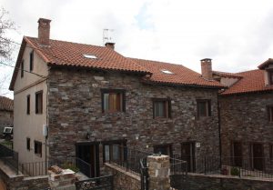 Vista exterior casas rurales La Solana de Santuy